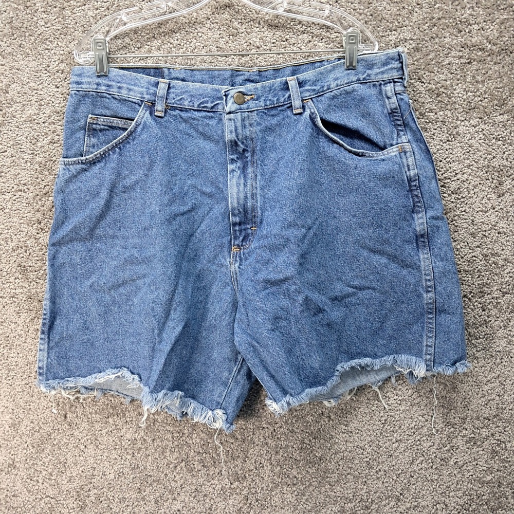 Wrangler Mens Cutoff Denim Shorts Blue Medium Wash Raw Hem‎ 38W 66WLDH